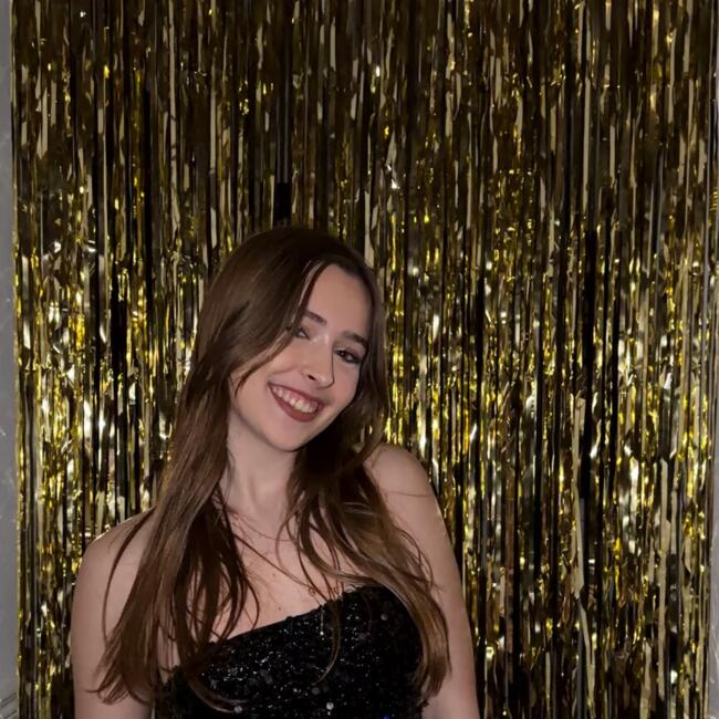 Babysitter in Grasse: Alice