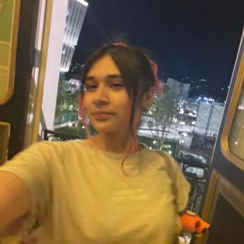 Babysitter in Palmdale: Kimberly