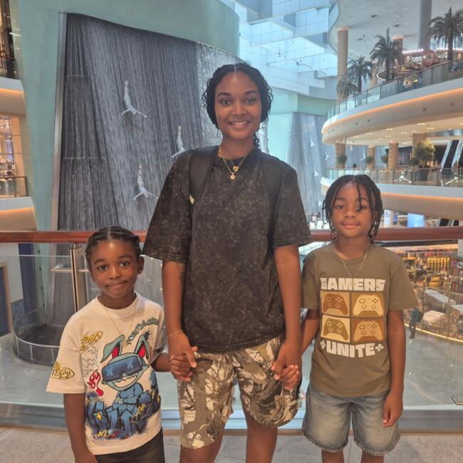 وظيفة جليسة أطفال في رأس الخيمة: Sash