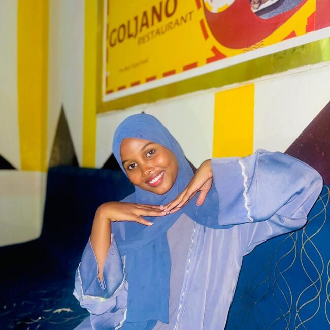 مربية أطفال في جيبوتي: Moumina