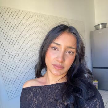 Babysitter in Berlin: Aneliya