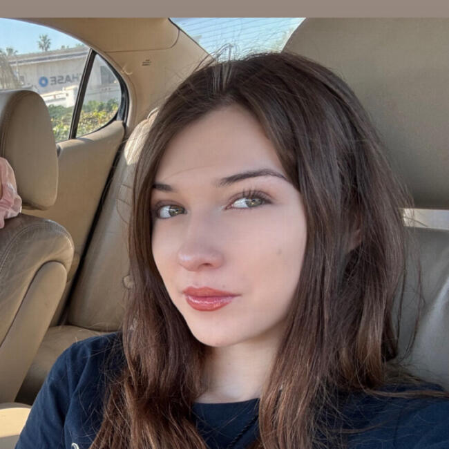 Babysitter in Hesperia: Madison