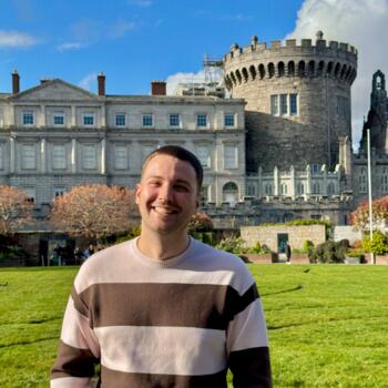 Babysitter in Swords: Raúl