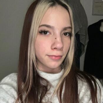 Babysitter in Livry-Gargan: Shona