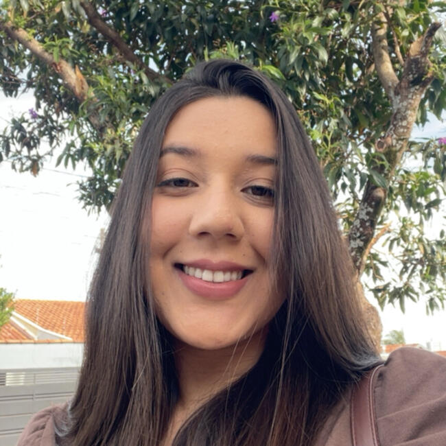 Babysitter in Araraquara: Isadora