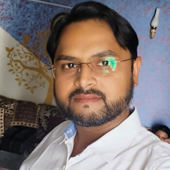 Ghāziābād में बेबीसिटिंग की नौकरी: बेबीसिटिंग से जुड़े काम Gautam