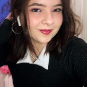 Babá em Resende: Hillary Caroline