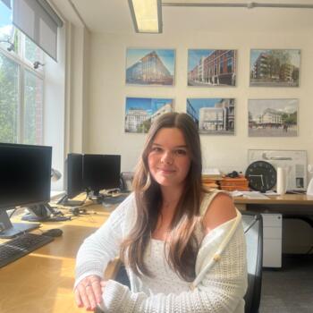 Babysitter in London: Ellie