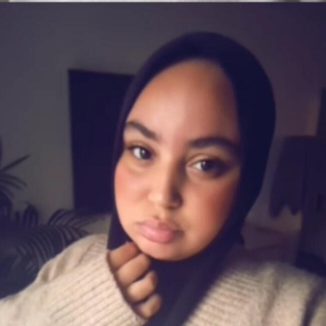 Babysitter in Ivry-sur-Seine: Hakima