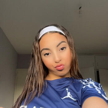 Nanny in Metz: Houda