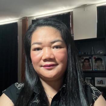 Babysitter Beveren: Alma
