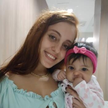 Babysitter in São José (São José): Gabriela