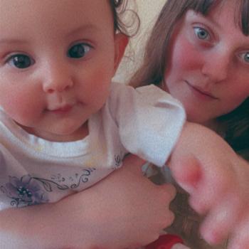 Emprego de babá em Curitiba: emprego de babá Sara