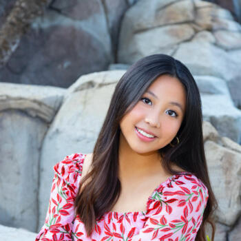 Babysitter in Irvine (California): Renee