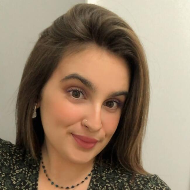 Babysitter in Tours: Julia