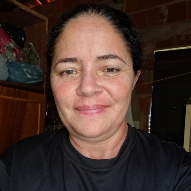 Babá em Crato: Maria Lenir