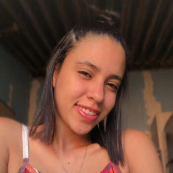 Babá em Luziânia: Sthefany