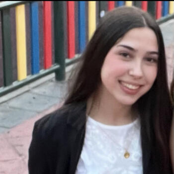 Babysitter in Morata de Tajuña: Lucia