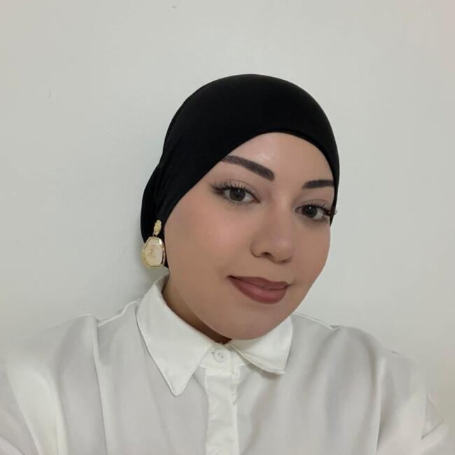 Babysitter in Mons: Rabab