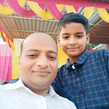 Parent Delhi: Chunni