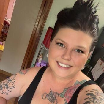 Babysitter in Tupelo: Tracie