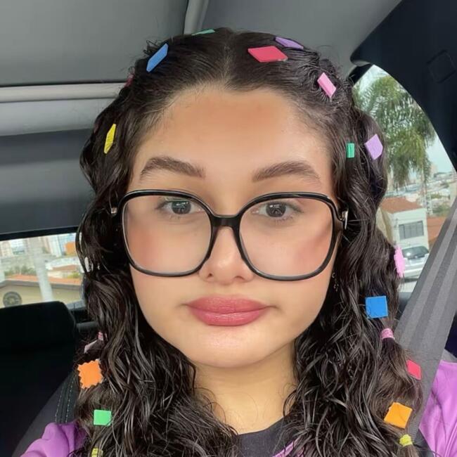 Babysitter in Sorocaba: Julia