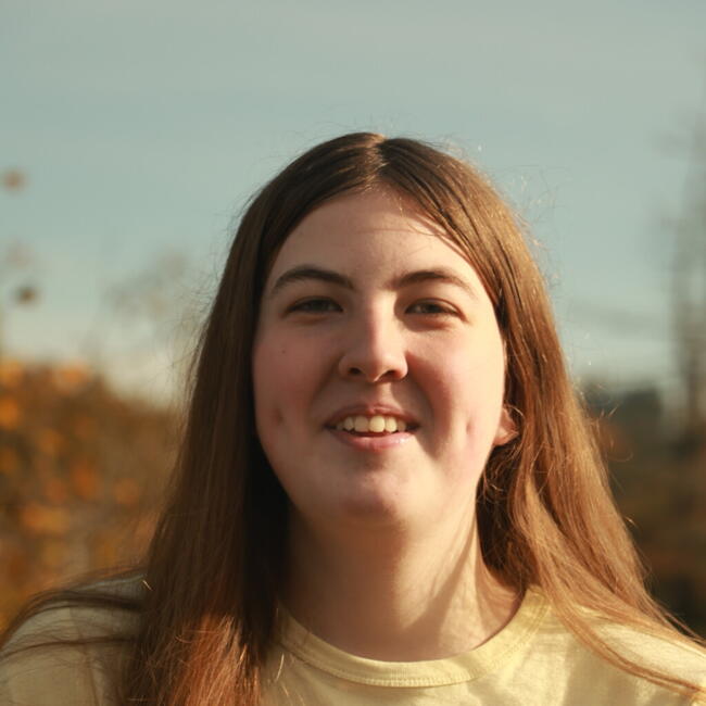 Babysitter in Oregon City: Ayryanna