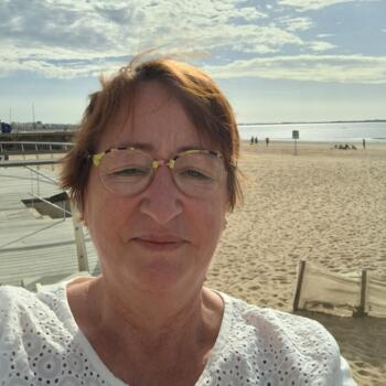 Babysitter Sint-Genesius-Rode: Nathalie