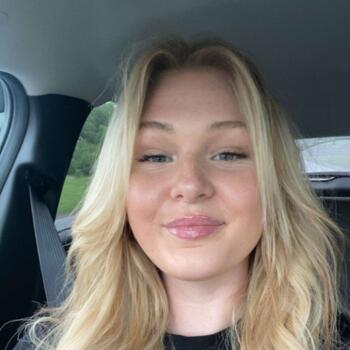 Babysitter in Bracebridge: Cadence