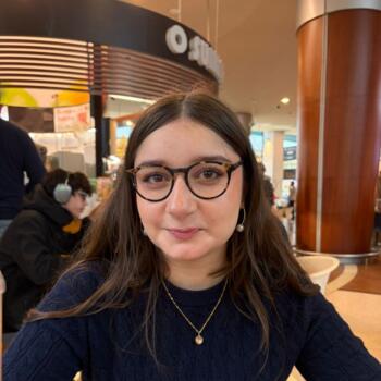 Babysitter in Seixal: Luana