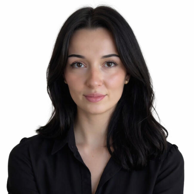 Babysitter in Dubai: Sirine Talia