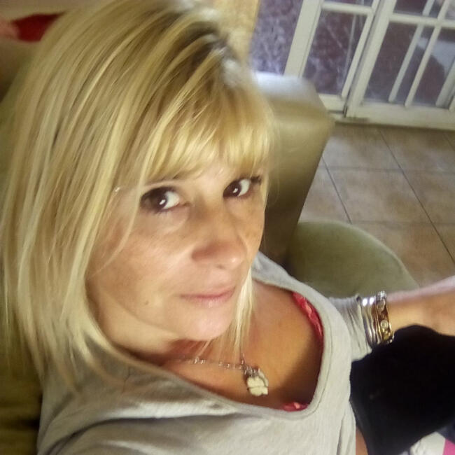 Babysitter in Santos Lugares: Natalia