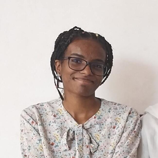Babysitter in Clydebank: Thuria Elrashid Elamin