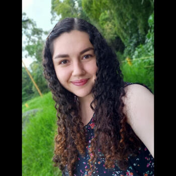 Babysitter in Armenia: Verónica