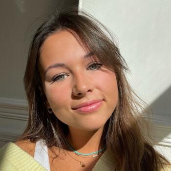 Babysitter in Luik: Laura