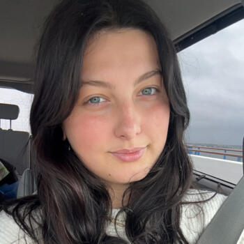 Babysitter in Gulf Breeze: Danah