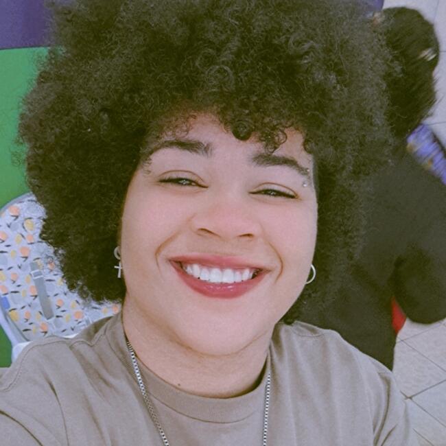 Babysitter in Brasília: Kamilla Miranda