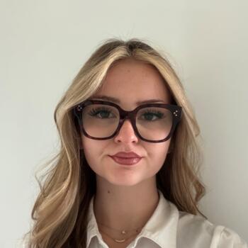 Babysitter in Strasbourg: Zoé