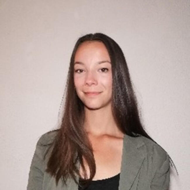 Babysitter in Jaén: Manon