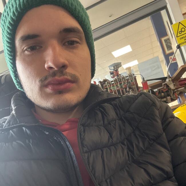 Babysitter in Mozzagrogna: Luca