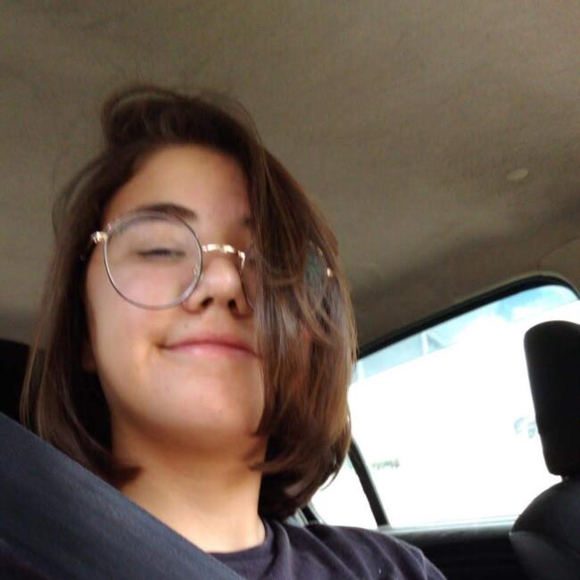 Babá em Hortolândia: Emanuella