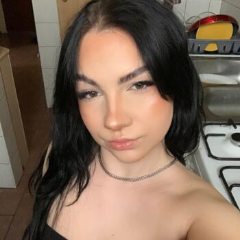Babysitter στην περιοχή Τόρουν: Julia