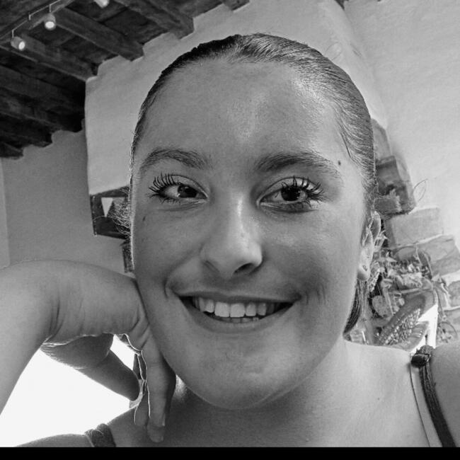 Babysitter in Betton: Jade