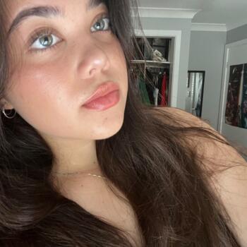 Babysitter Central Coast: Katrina