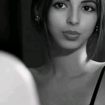 جليسة أطفال في الرس: Sahar