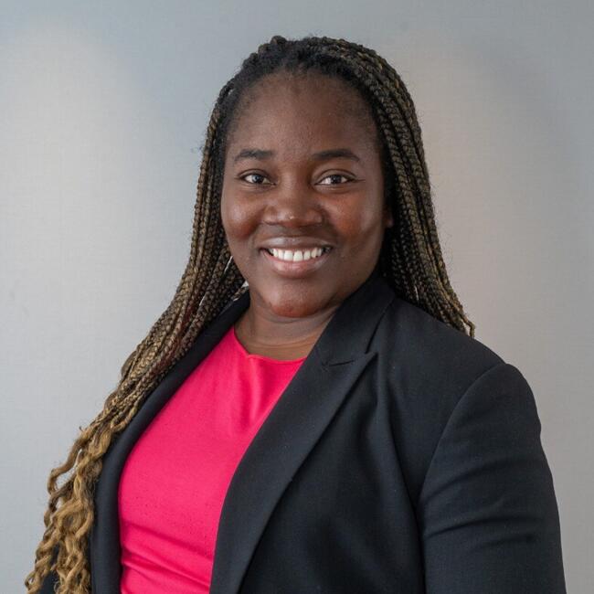 Babysitter in Sesimbra: Regina