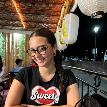 Babysitter in Albi: Lina