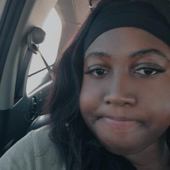 Baby-sitter in Brandon: Thalia