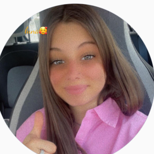 Babysitter in Anglet: Luna