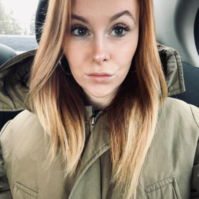 Babysitter in Enschede: Dionne